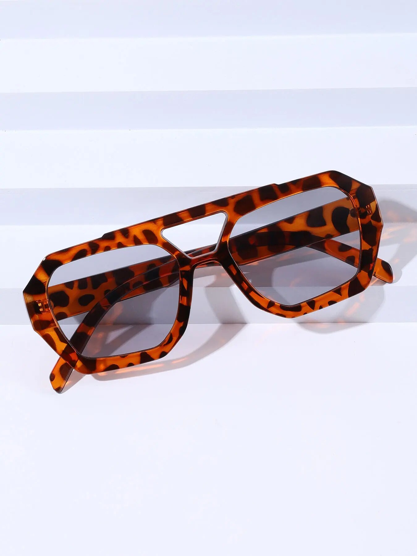แฟชั่นวินเทจแว่นตากันแดดทรงสี่ - Vintage Fashion Streetwear บทวิจารณ์และราคา