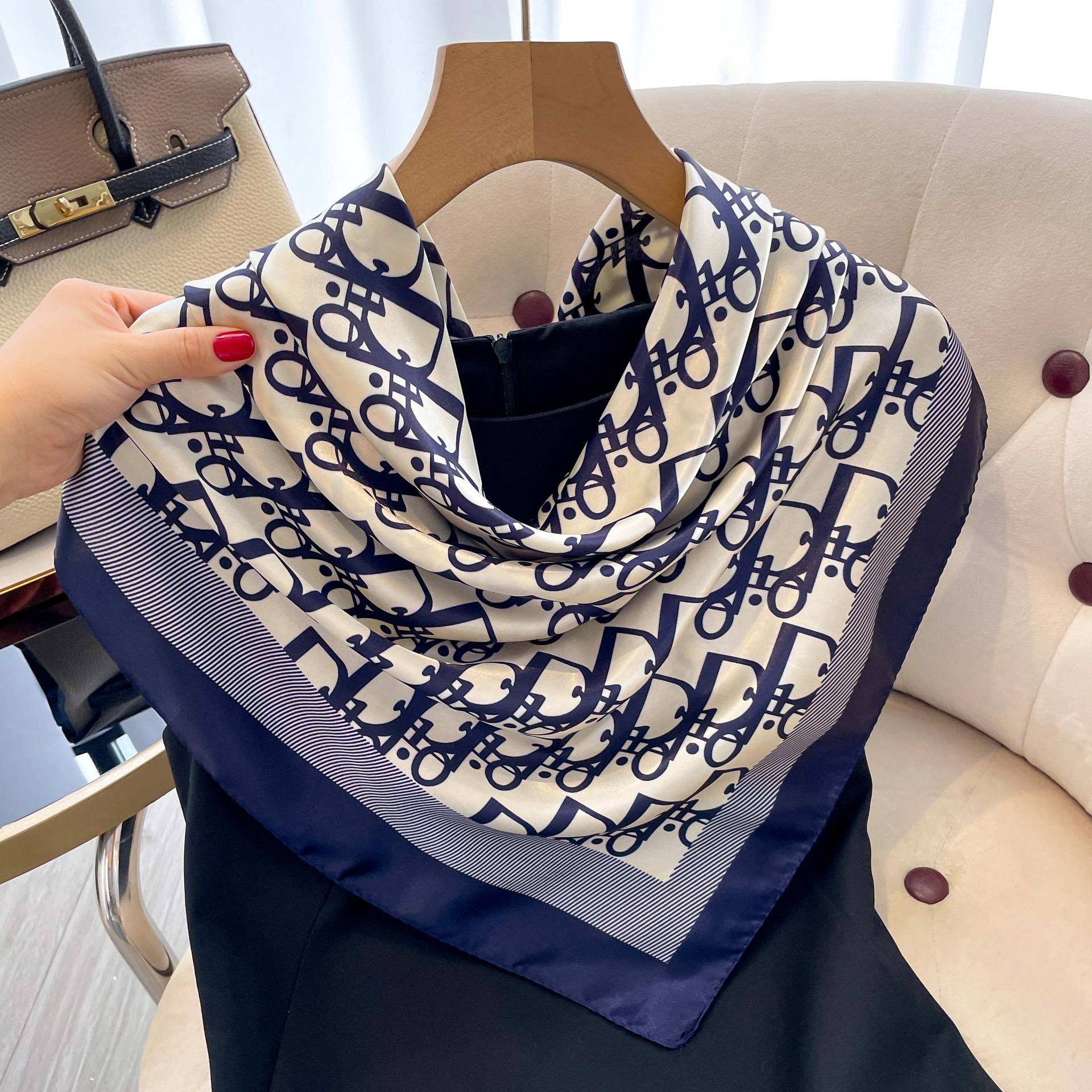 ผ้าพันคอไหมพิมพ์ลายวินเทจสำหรั - Vintage Fashion Shop บทวิจารณ์และราคา